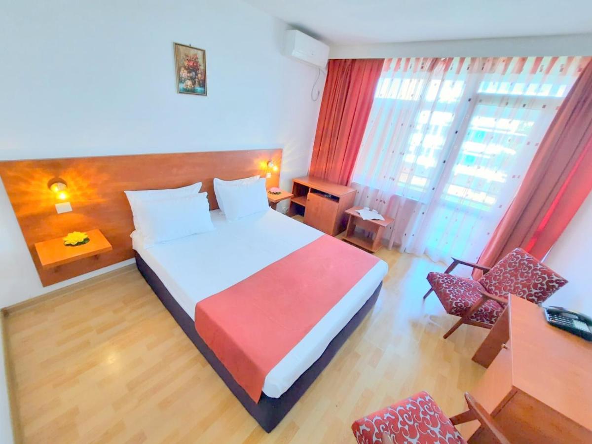 Hotel Tomis Neptun Exterior foto