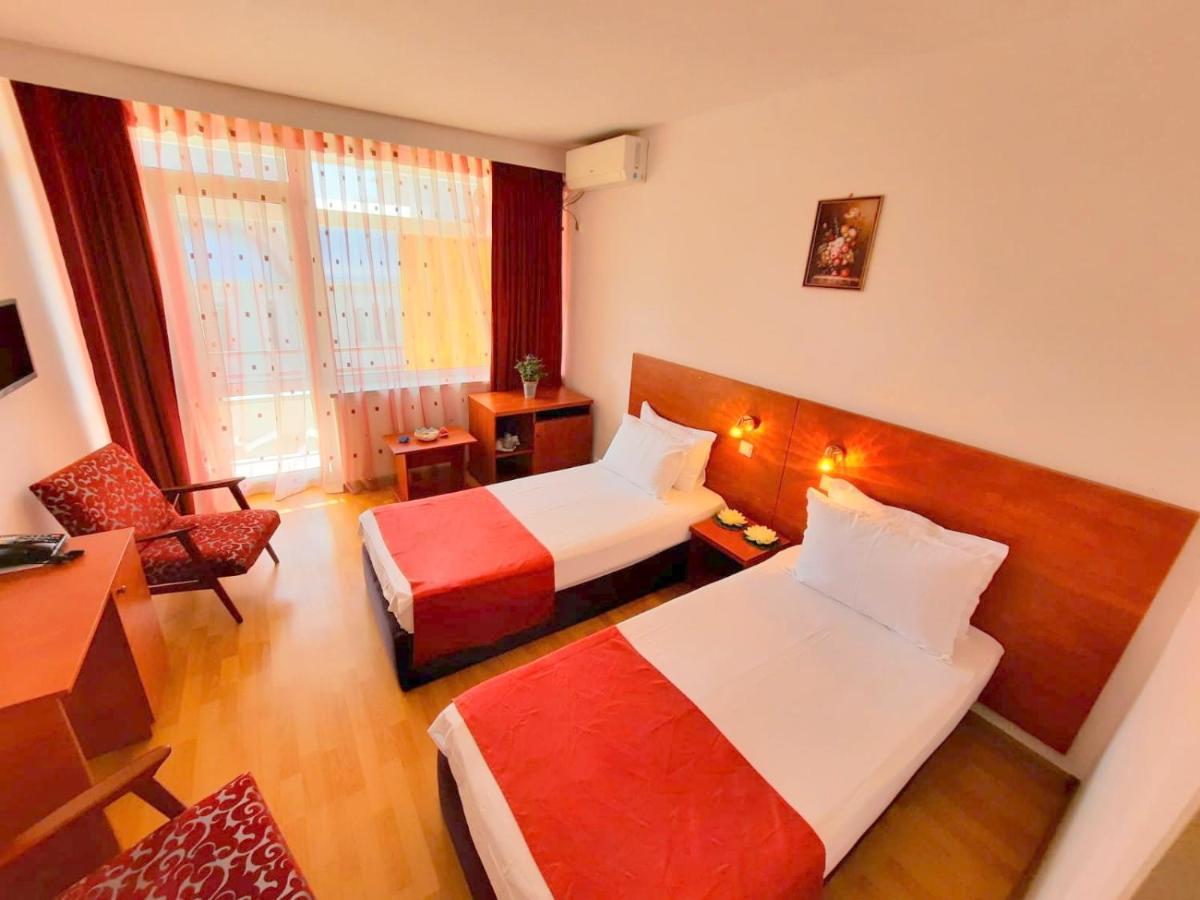 Hotel Tomis Neptun Exterior foto