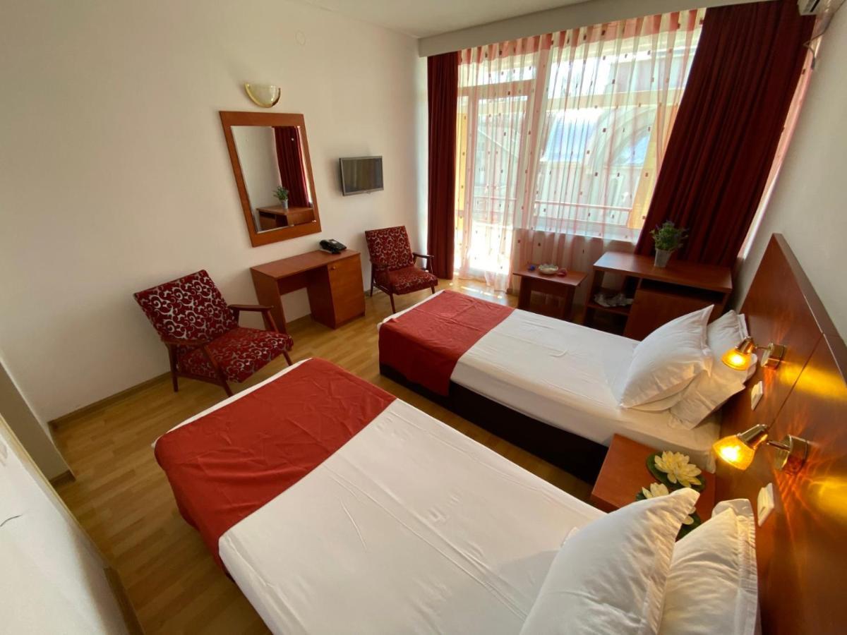 Hotel Tomis Neptun Exterior foto