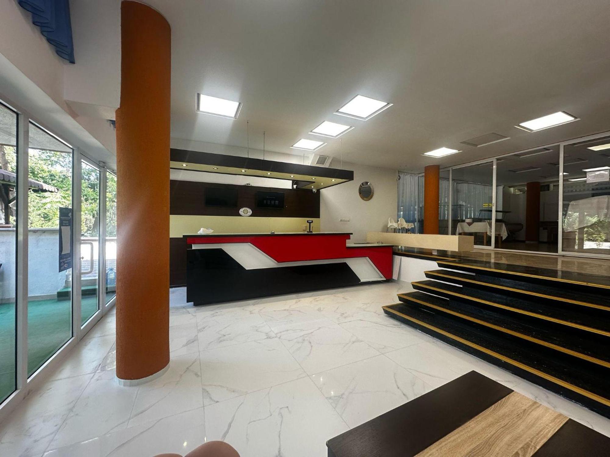 Hotel Tomis Neptun Exterior foto