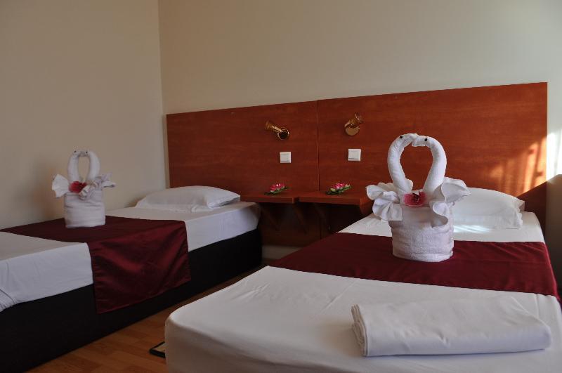 Hotel Tomis Neptun Exterior foto