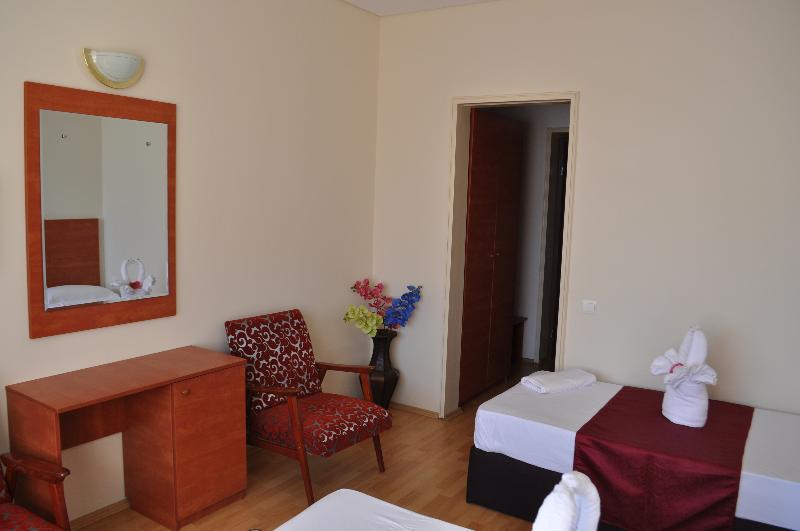 Hotel Tomis Neptun Exterior foto