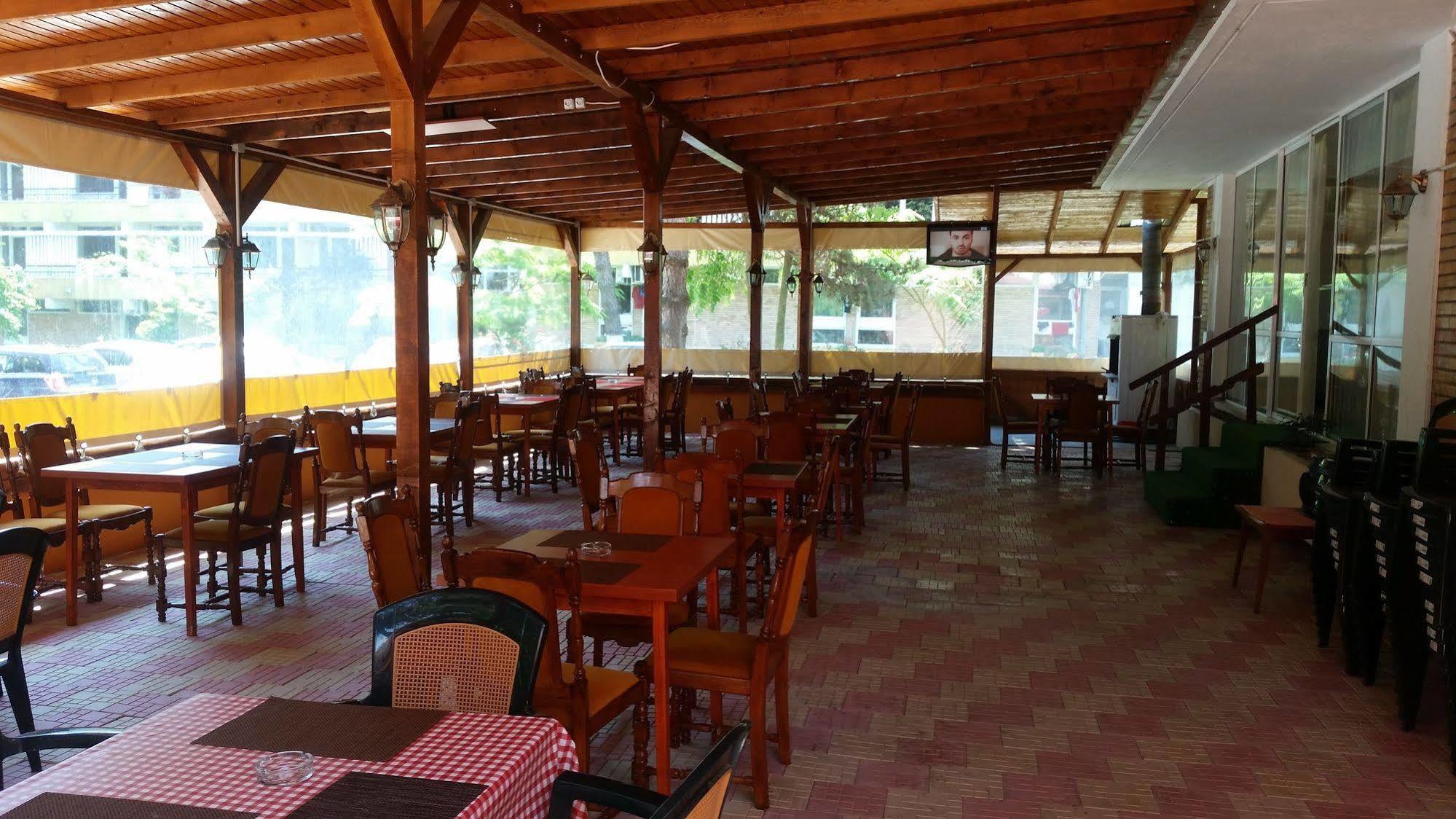 Hotel Tomis Neptun Exterior foto